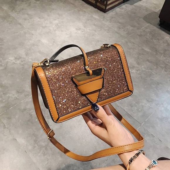 Kim K Purse - Picture 2 of 4